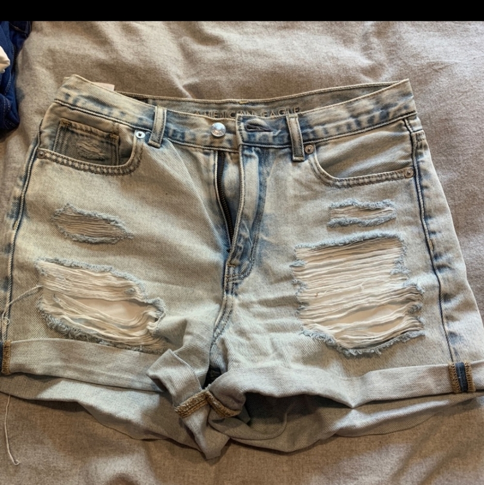 American Eagle Mom Short